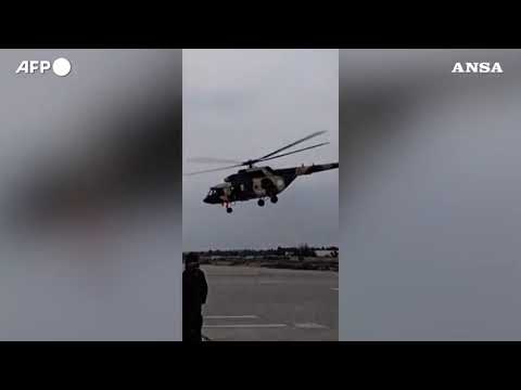 Trema la terra in Afghanistan, elicotteri di soccorso decollano da Jalalabad