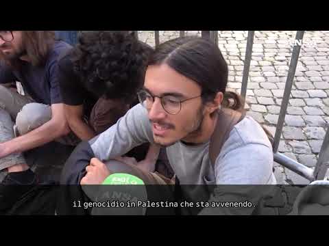 Blitz di Ultima Generazione a Montecitorio per la Palestina