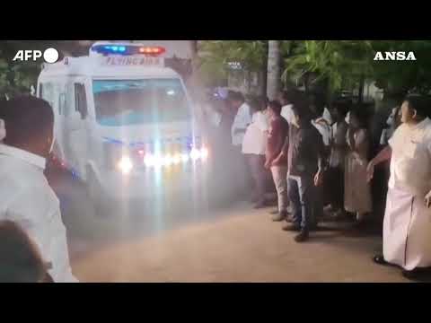 India, ressa al comizio elettorale dell’attore candidato: almeno 36 morti