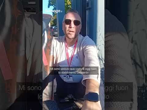 Attivisti pro Palestina bloccano sede di Leonardo a Milano: un dipendente si unisce a loro
