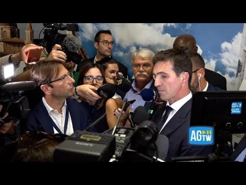 Acquaroli dopo il voto: «Dedico la vittoria a Meloni, lei ha creduto in me prima di tutti»