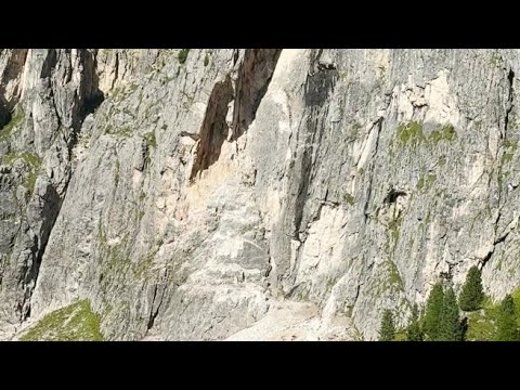 Frana sulle Pale di San Martino: «Sono crollati quasi 200 metri cubi di roccia, sentiero chiuso»