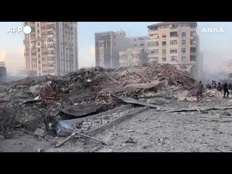 Gaza City, terzo edificio in tre giorni colpito dall’Esercito israeliano