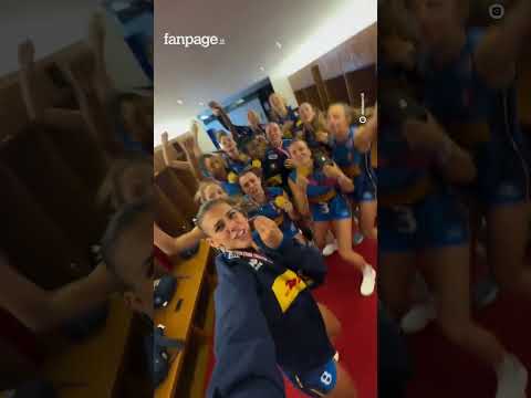 L’Italia vince i Mondiali di volley femminile e festeggia negli spogliatoi