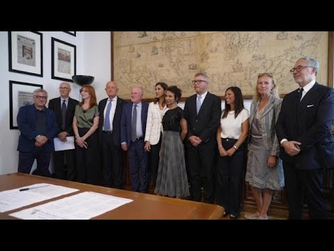 La firma dell’alleanza «Una donna, un lavoro, un conto» al Corriere