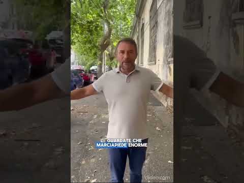 Roma, quartiere Flaminio: la ciclabile toglie 250 posti auto. La protesta corre sui social #shorts