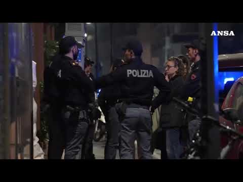 Uccide la compagna 29enne in casa a Milano e tenta il suicidio