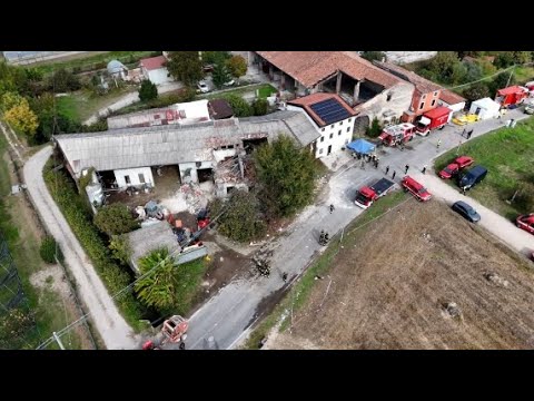 Esplosione nel veronese, le immagini dal drone della cascina sventrata