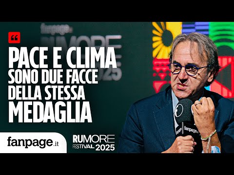 Pace e clima non aspettano: Angelo Bonelli al Rumore Festival di Fanpage