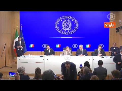 Manovra, Meloni: “Vale 18,7 miliardi, più leggera delle altre, pesa il superbonus”