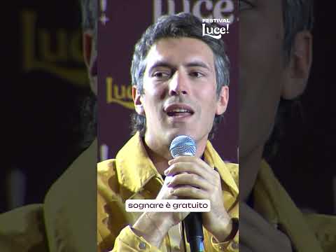 Giovanni Caccamo incanta il Festival di Luce!: “Gratitudine, la mia parola per il cambiamento”