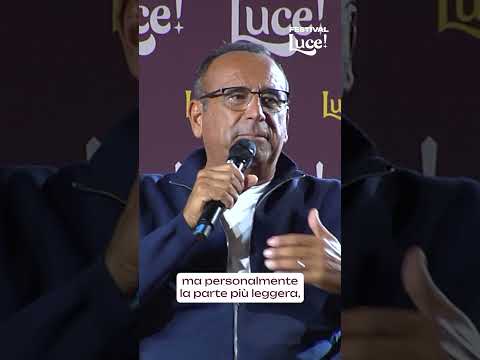 Carlo Conti sul palco di Luce!: “ big di Sanremo? Non ci dormo la notte”