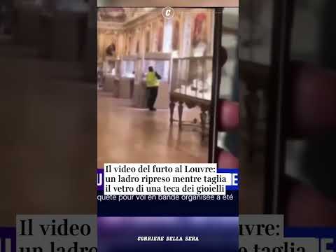 Il video del furto al Louvre: un ladro ripreso mentre taglia il vetro di una teca dei gioielli