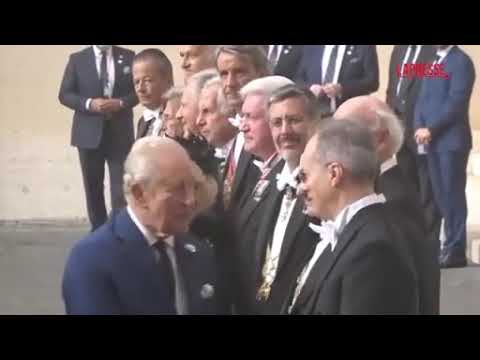 La storica preghiera di Papa Leone XIV e Re Carlo, arrivato in Vaticano con Camilla