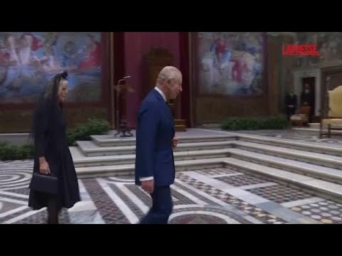 Vaticano: re Carlo III e Papa Leone XIV pregano insieme nella Cappella Sistina