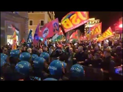 Roma, il corteo dei manifestanti pro Gaza e Flotilla: video