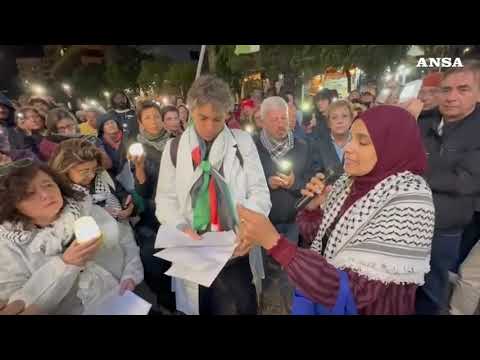 Flash mob pro Gaza davanti all’ospedale pediatrico Santobono di Napoli