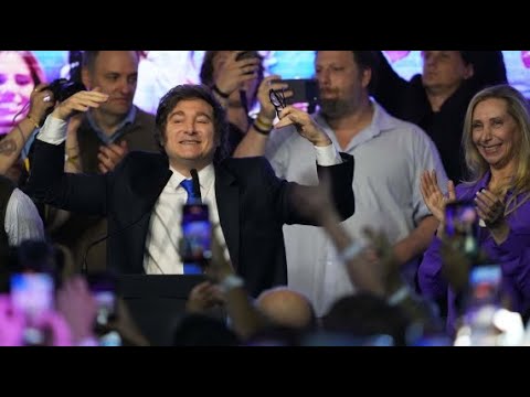 Milei celebra il trionfo alle elezioni: «Gli argentini hanno ribadito il loro ‘No al populismo’»
