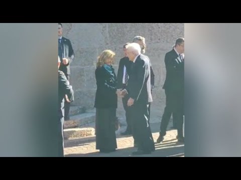 Mattarella a Trento, l’inno e gli applausi per il presidente della Repubblica