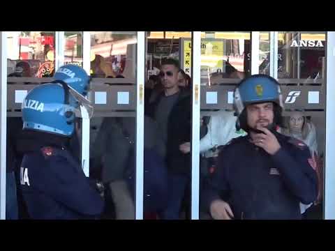 In 60mila in piazza a Roma, il corteo verso Porta Pia