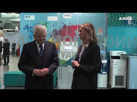 Mattarella all’aeroporto di Fiumicino per il festeggiameto del 65esimo anniversario