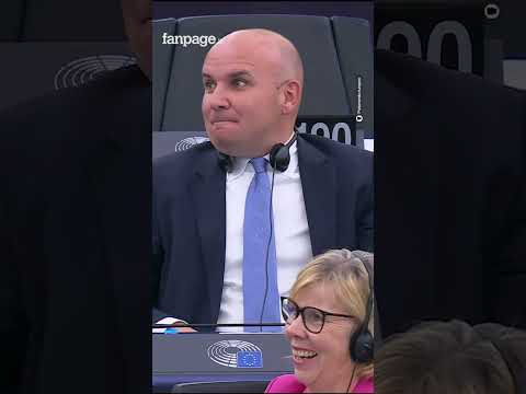 Il Parlamento Ue conferma l’immunità di Ilaria Salis: un solo voto di differenza salva l’eurodeputat