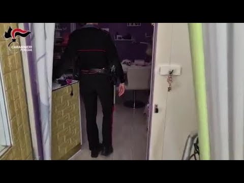 Foggia, falsi trattamenti estetici denunciata una donna