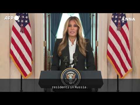 Melania Trump: “Sui bambini ucraini abbiamo un canale diretto con Putin”