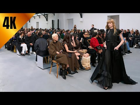 Sacai | Spring Summer 2026 | Paris Fashion Week