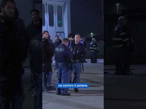 Rave party abusivo all’ex Bugatti a Modena: “Non fanno entrare, ma è cultura”