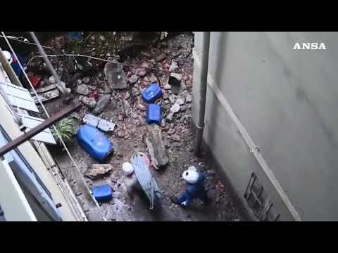 Maltempo Liguria, crolla muro contenimento a Genova Pegli
