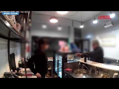 Entrava e puntava la scacciacani: così il bancario milanese ha compiuto 5 rapine in 3 giorni