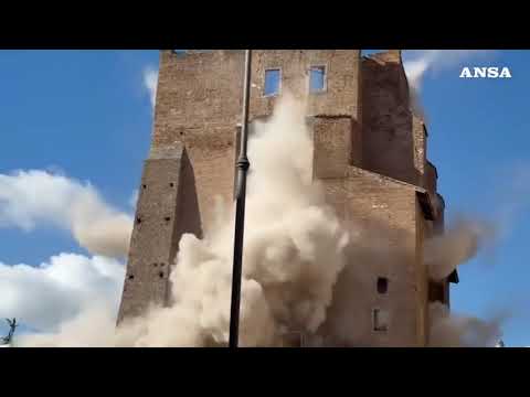 Nuovo crollo alla Torre dei Conti ai Fori Imperiali