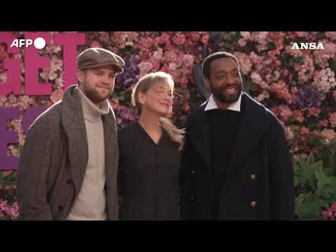 Londra, Rene Zellweger inaugura una statua di Bridget Jones
