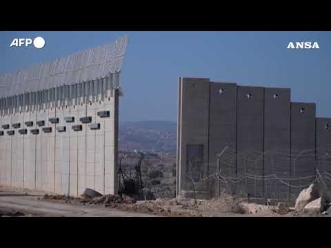 Libano, muri in costruzione al confine con Israele