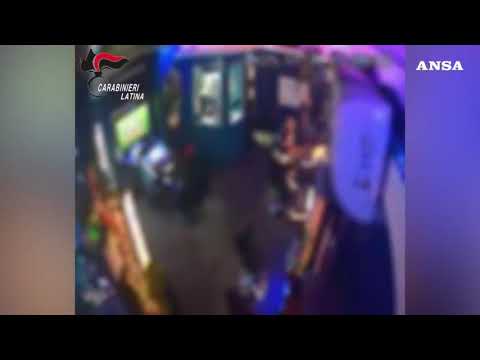 Irruzione armata e rapina in un bar a Sezze (Latina), due arresti