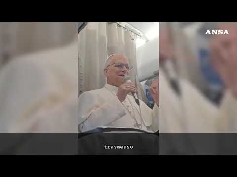 Il Papa in volo verso la Turchia: “Auguri per il Ringraziamento, giorno meraviglioso per celebrarlo”