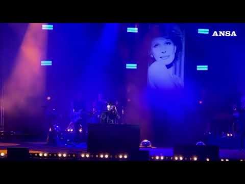 Raf in concerto a Roma: l’omaggio a Ornella Vanoni