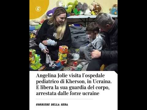 Angelina Jolie visita l’ospedale pediatrico di Kherson, in Ucraina #shorts #news