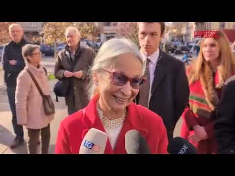 Milano dà l’addio a Giorgio Forattini, maestro della satira politica