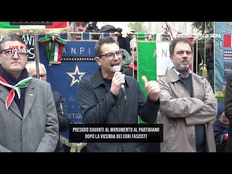 Parma, presidio al Monumento al Partigiano