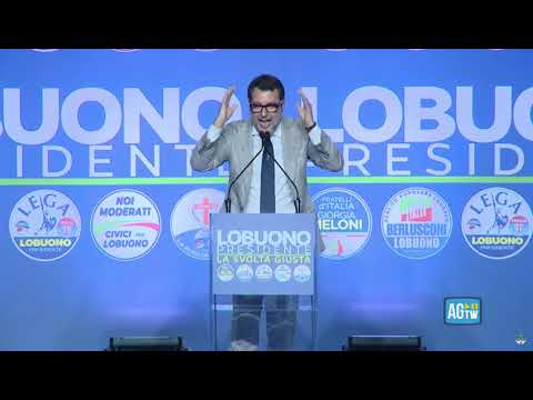 Salvini e i migranti: «Fuori dalle p… chi non rispetta le nostre tradizioni»