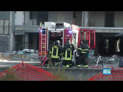 Roma, incendio a Tor Sapienza: ferito gravemente uno degli occupanti