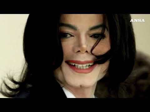 Jackson macina ancora record: “Thriller” torna nella top 10