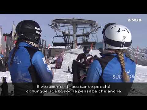 Sci e casco obbligatorio:  un coro di si’