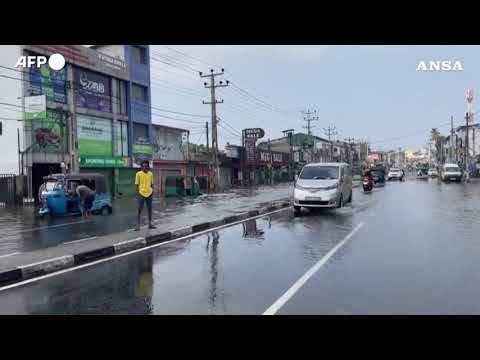 Sri Lanka, le acque si ritirano dopo le inondazioni