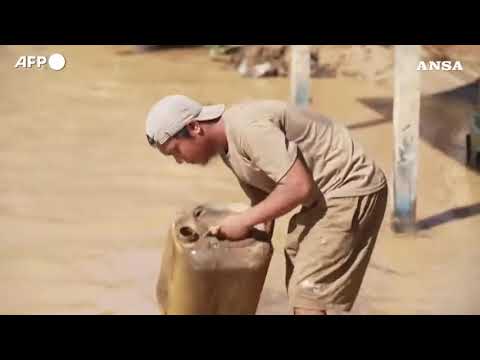 Alluvione in Indonesia, inondazioni e frane sull’isola di Sumatra