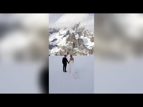 Matrimonio da brividi a Courmayeur: amore e neve per il servizio fotografico