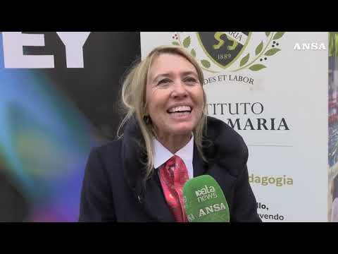 Ey e l’Istituto Santa Maria di Roma sperimentano l’IA in classe