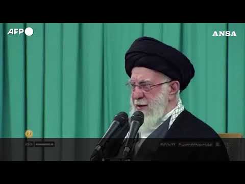 Khamenei attacca Trump: “E’ coinvolto nelle proteste in Iran”